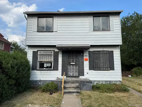 1060 Chalmers St, Detroit, MI 48215