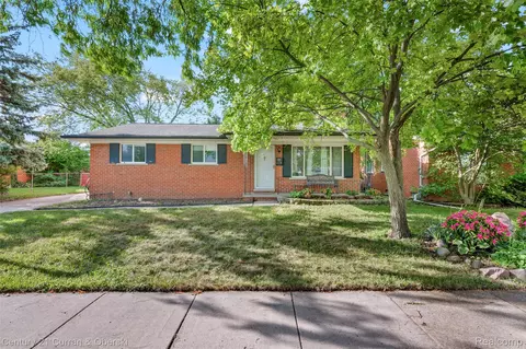 2842 Athena Dr, Troy, MI 48083