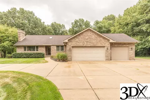 10840 Silver Lake Rd S, Green Oak, MI 48178