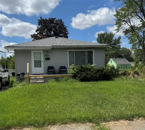 8103 Fielding St, Detroit, MI 48228
