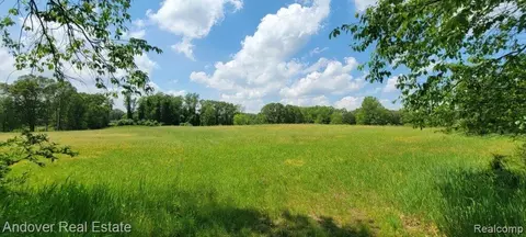 000 Kingsbury Rd # D, Barry, MI 49046