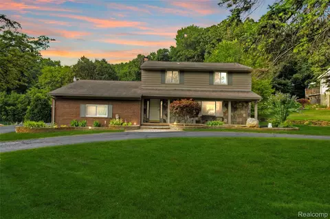 6788 Balmoral Ter, Independence, MI 48346