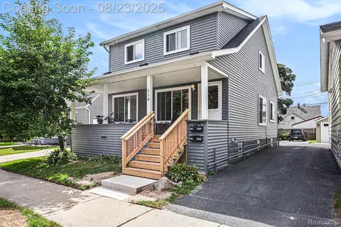 518 E Troy St, Ferndale, MI 48220