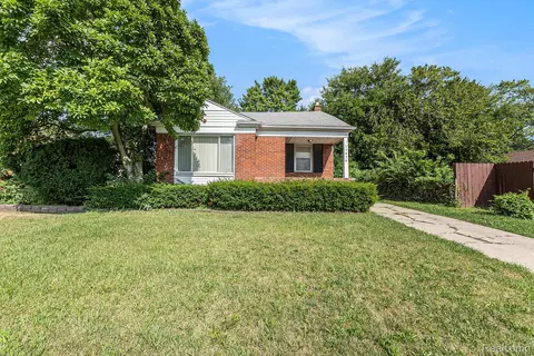 19430 Hubbell St, Detroit, MI 48235