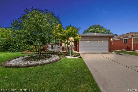 13264 Geoffry Dr, Warren, MI 48088