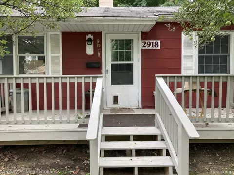 2918 Montana Ave, Flint, MI 48506