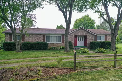 5077 W Mount Morris Rd, Mount Morris, MI 48458