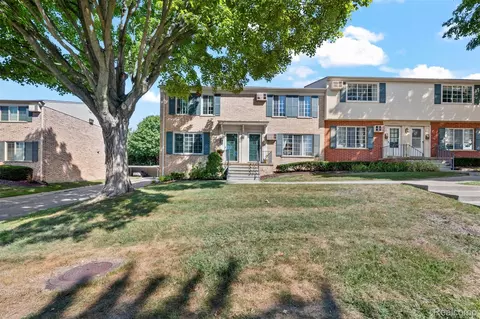 473 Miller Ave, Rochester, MI 48307