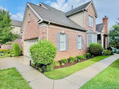44999 Broadmoor Cir S, Northville, MI 48168
