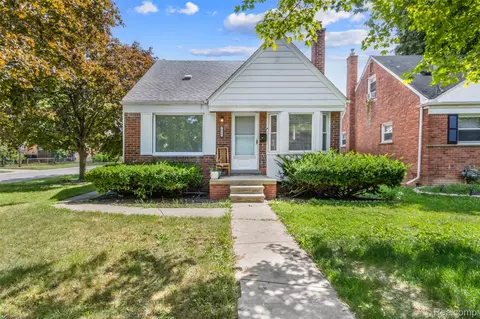 1013 Arlington St, Inkster, MI 48141