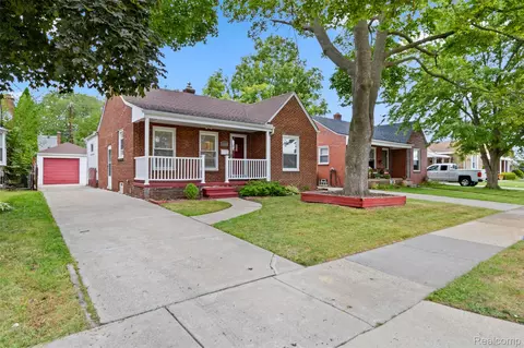 14610 Hanover Ave, Allen Park, MI 48101