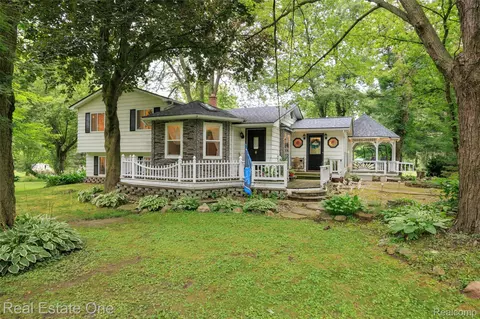 3439 N Mill Rd, Dryden, MI 48428