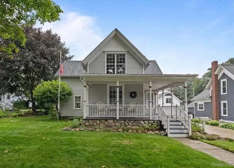 224 Pleasant St, Romeo, MI 48065