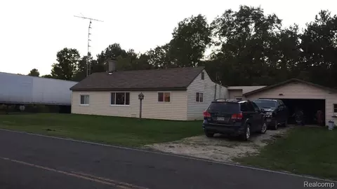 9602 S 39 Rd, Cadillac, MI 49601