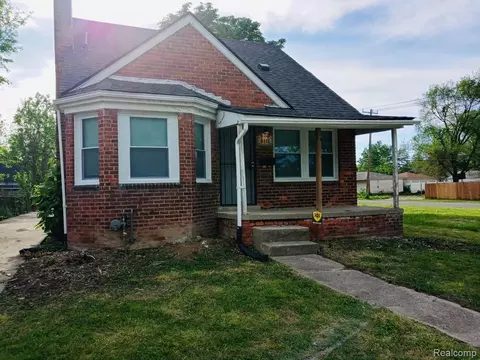 8111 Warwick St, Detroit, MI 48228