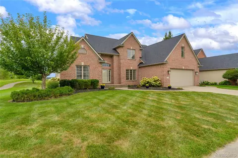 9224 Copper Ridge Dr, Davison, MI 48423