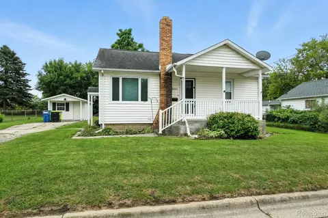 8093 Crapo St, Swartz Creek, MI 48473