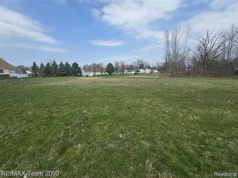 0000 Goldfinch Park, Milan, MI 48160