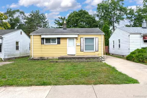 27645 Dartmouth St, Madison Heights, MI 48071