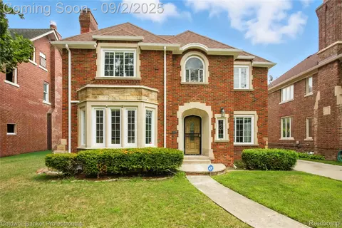 17204 Wildemere St, Detroit, MI 48221