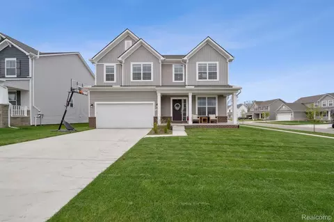 222 Quartz Way, White Lake, MI 48386