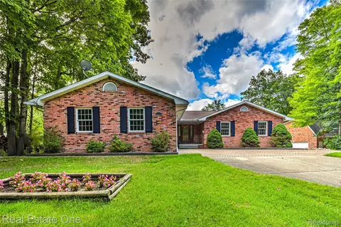 1400 S Baldwin Rd, Orion, MI 48360