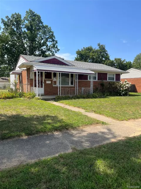 284 S Byfield St, Westland, MI 48186