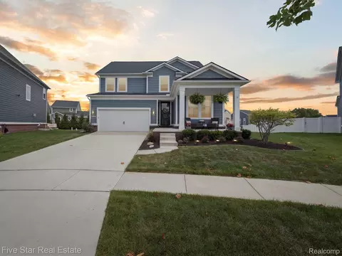 50264 Paine St, Canton, MI 48188