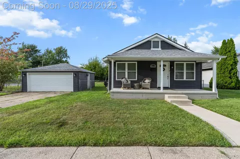 28530 John Hauk St, Garden City, MI 48135