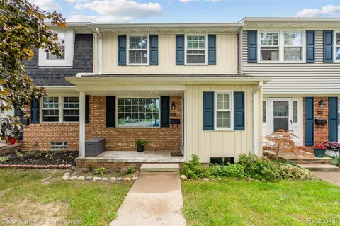 19611 Neptune Ct #278, Northville, MI 48167