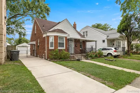 7841 Barrie St, Dearborn, MI 48126