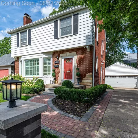 4328 Arden Pl, Royal Oak, MI 48073