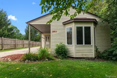3852 Alida Ave, Rochester Hills, MI 48309