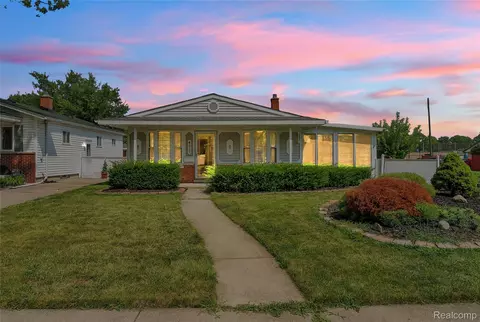 4517 Culver St, Dearborn Heights, MI 48125