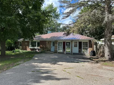 1333 E Caro Rd, Almer, MI 48723