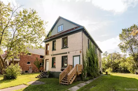 149 Avalon St, Highland Park, MI 48203