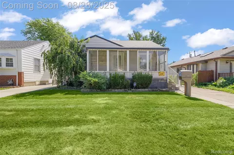 17124 Palmer St, Melvindale, MI 48122