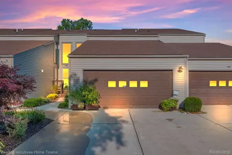 7214 2nd St, Lakeport, MI 48059