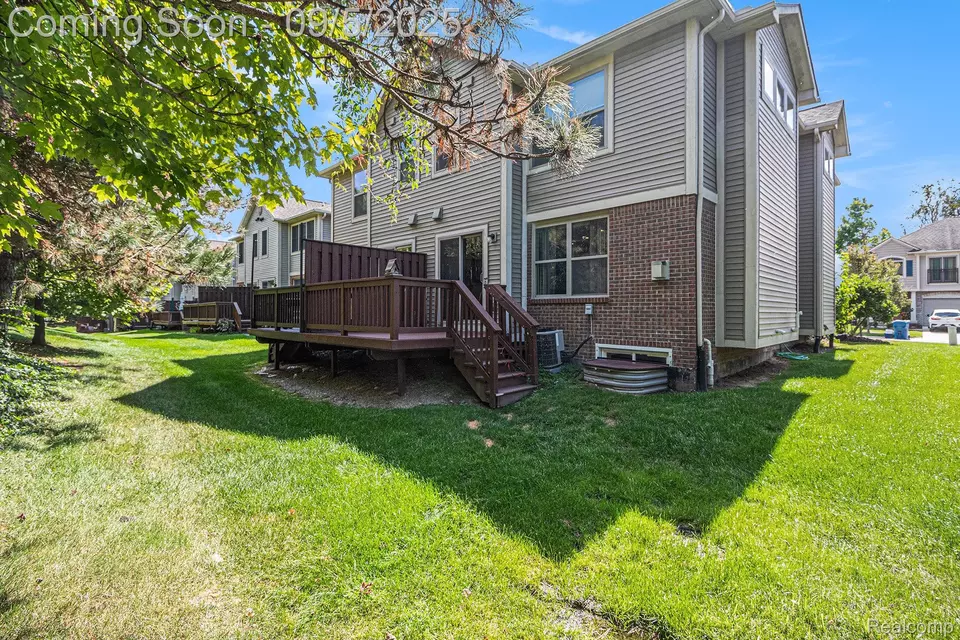 Exterior - 50492 Beechwood Ct, Plymouth, MI 48170 photo 3 of 3