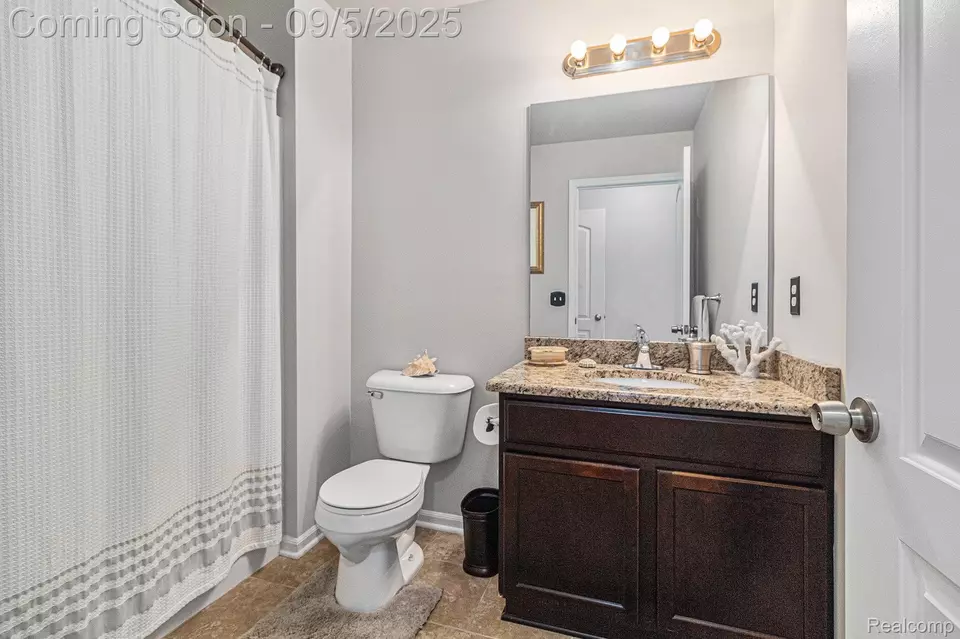 Bath - 50492 Beechwood Ct, Plymouth, MI 48170 photo 1 of 2