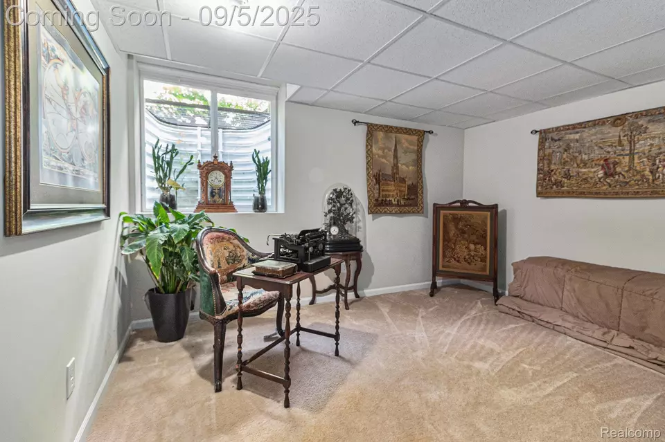 Other - 50492 Beechwood Ct, Plymouth, MI 48170 photo 4 of 9