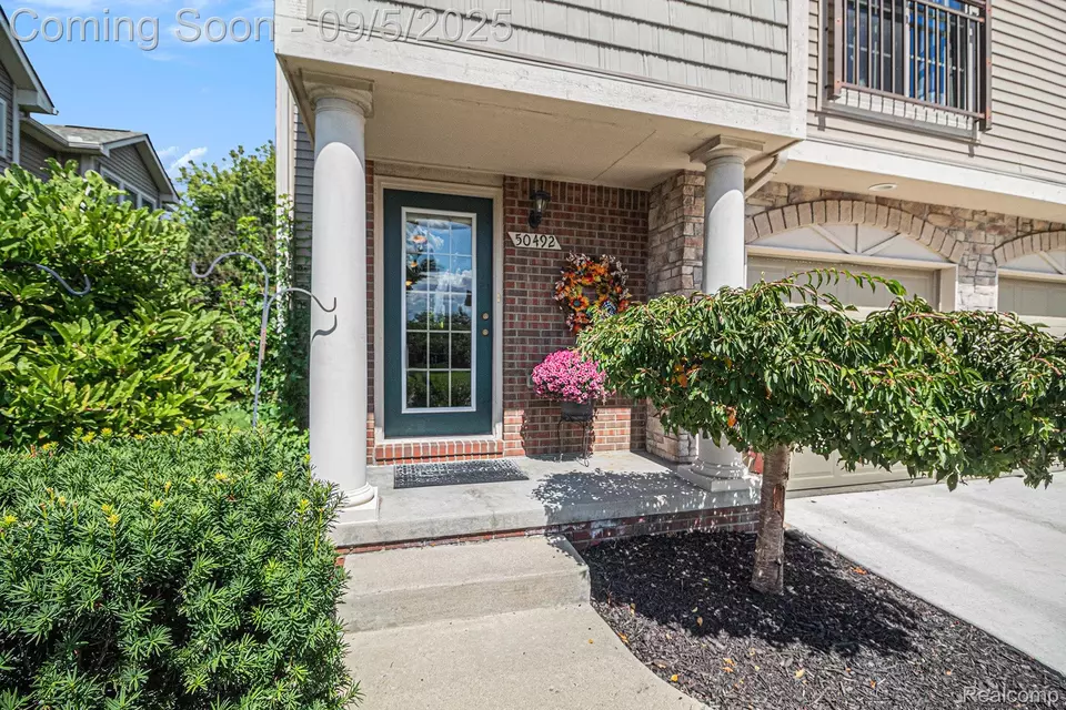 Exterior - 50492 Beechwood Ct, Plymouth, MI 48170 photo 1 of 3