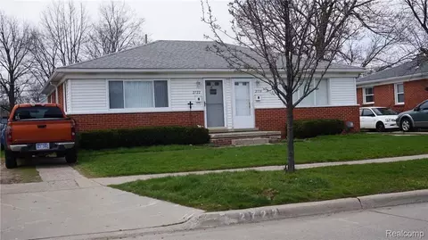 2722 Ackley Ave, Westland, MI 48186