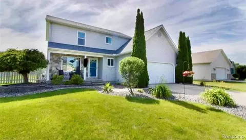 7015 Windridge Ln, Mundy, MI 48507