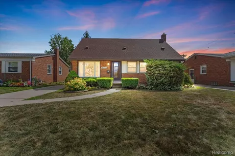 16345 Cameron St, Southgate, MI 48195