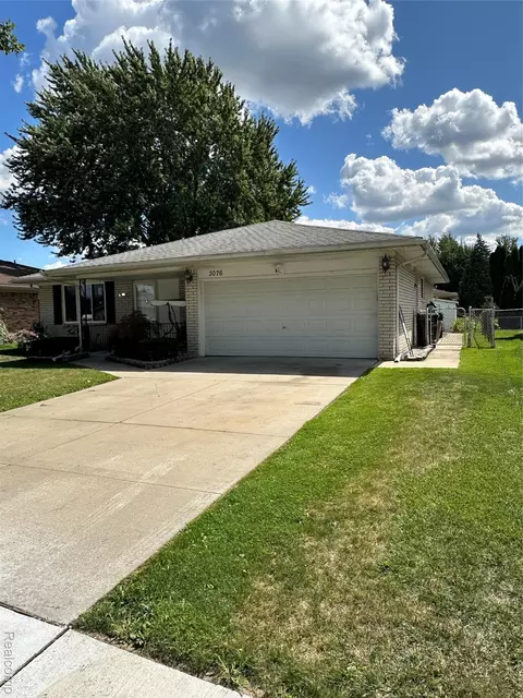 3076 Charity Dr, Sterling Heights, MI 48310