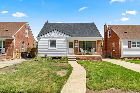 10045 Ruth Ave, Allen Park, MI 48101