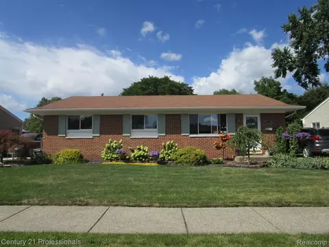 38386 Maes St, Westland, MI 48186