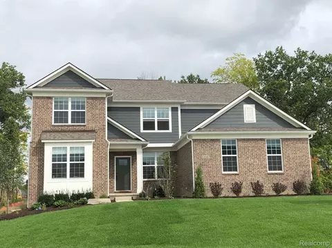 22274 Hilda Ln, Lyon, MI 48178
