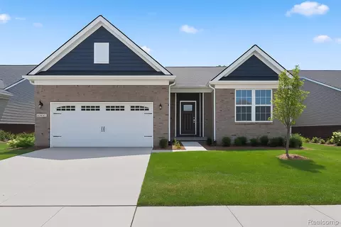49962 Kent Ct, Canton, MI 48188